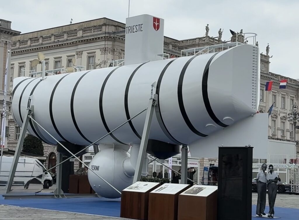 Roma, 6 marzo, torna a casa il Batiscafo Trieste - Il Popolo